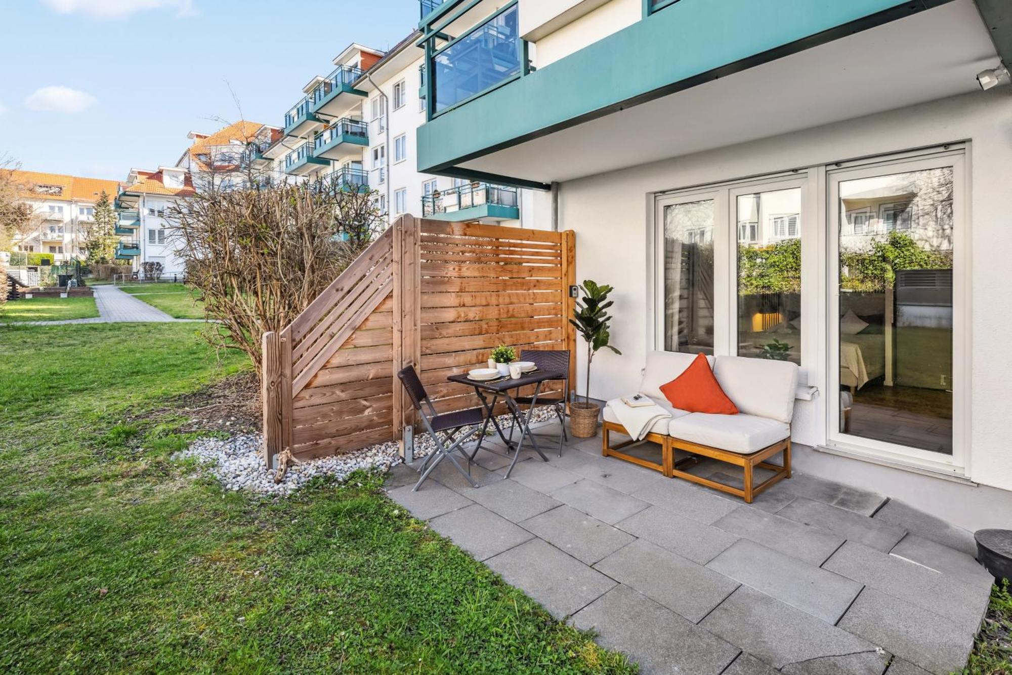 Traber Apartments Studio Kaffee Terrasse & Parken Leipzig Bagian luar foto