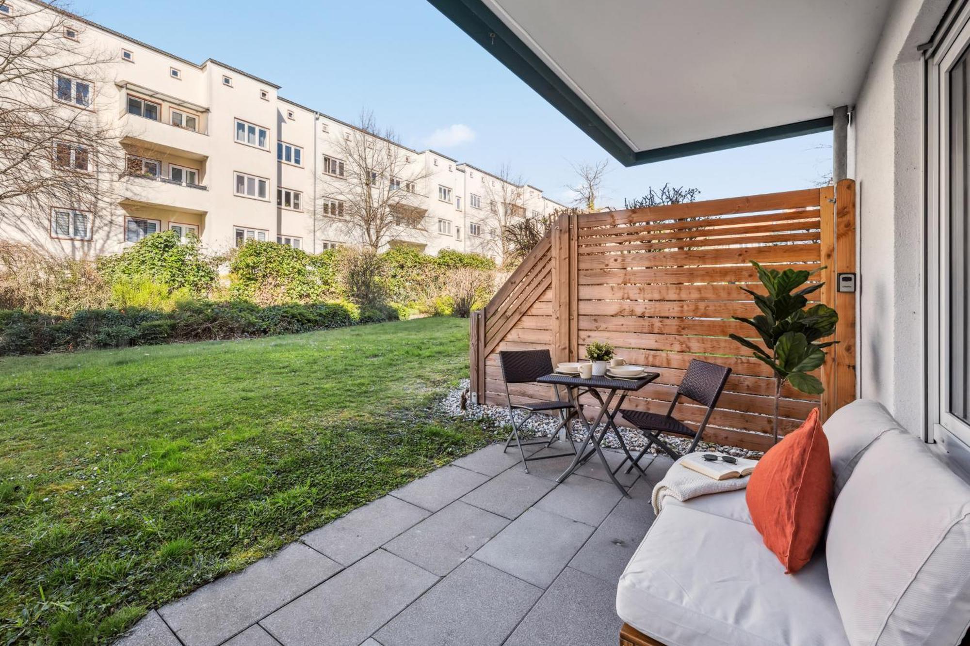 Traber Apartments Studio Kaffee Terrasse & Parken Leipzig Bagian luar foto